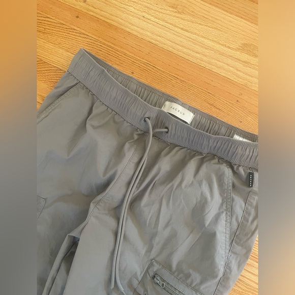 PACSUN gray slim cargo pants. Men’s size M - Picture 5 of 5
